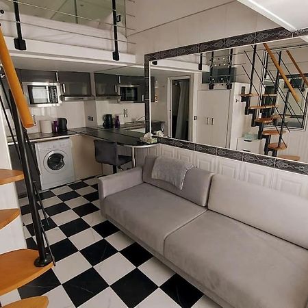 Appartamento Duplex Notre-Dame De Parigi Esterno foto