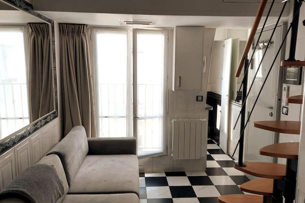 Appartamento Duplex Notre-Dame De Parigi Esterno foto