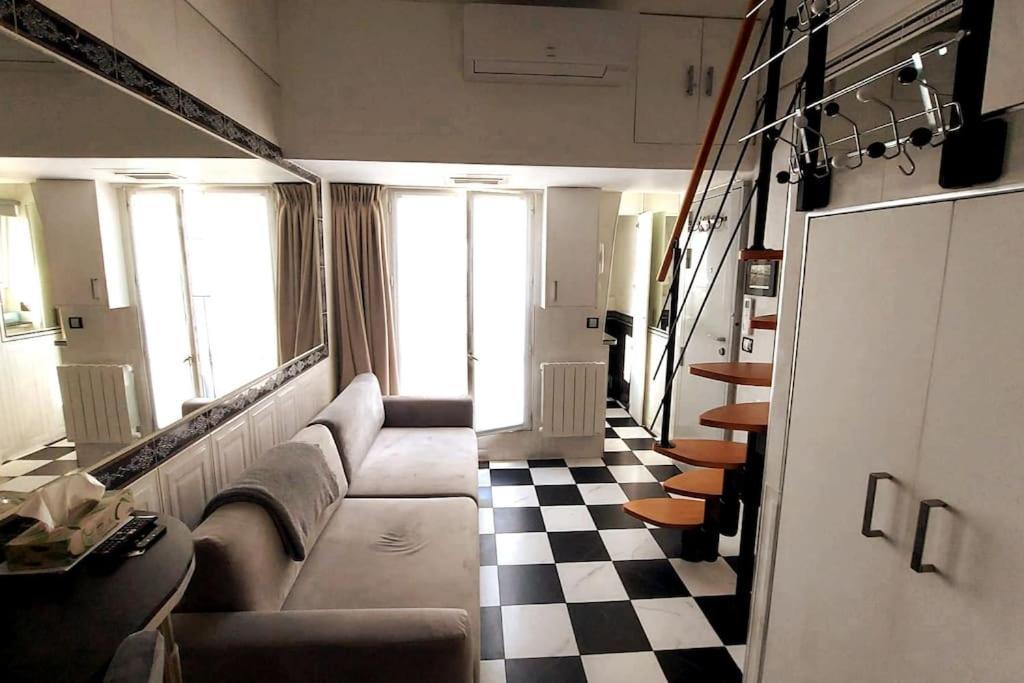 Appartamento Duplex Notre-Dame De Parigi Esterno foto
